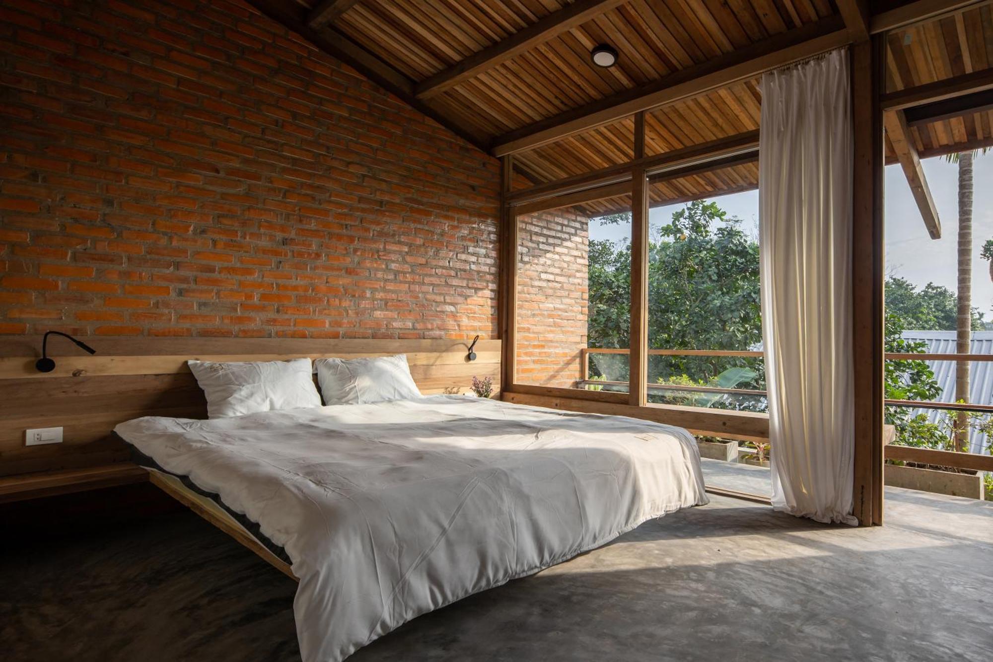 Hachi Homestay & Spa Хюэ Экстерьер фото